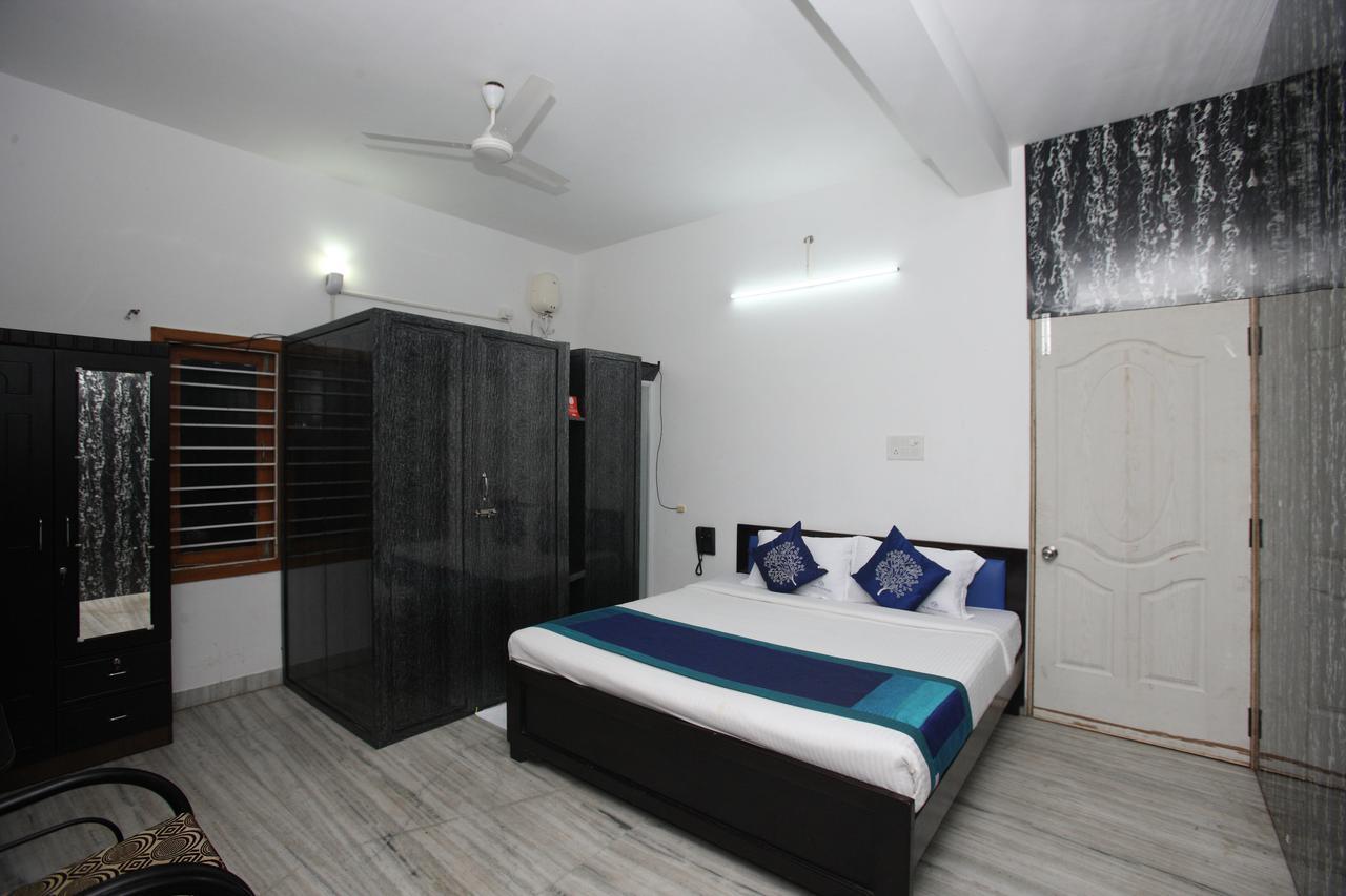 Oyo 935 Hotel Palkhee Bombay Esterno foto