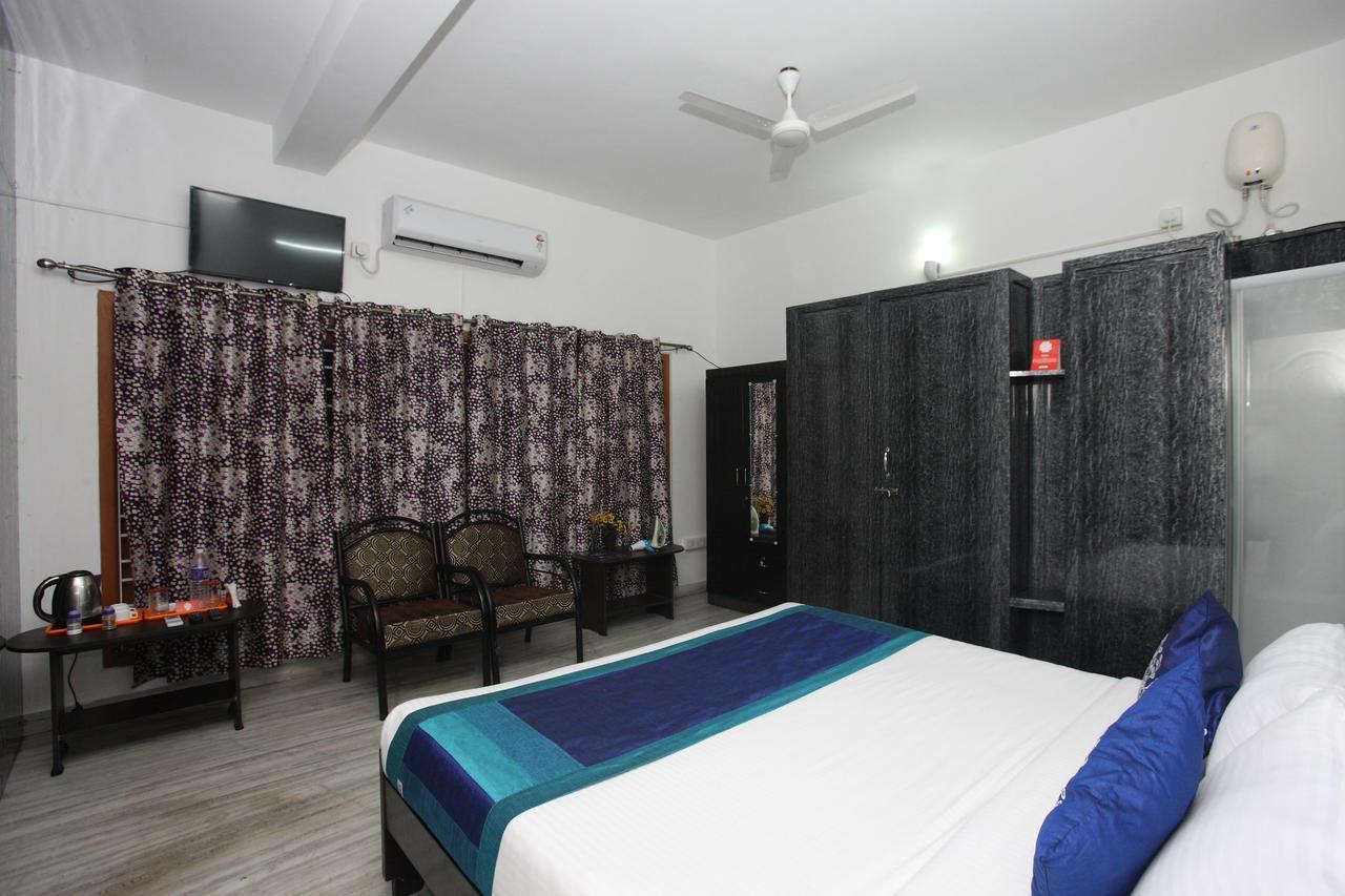 Oyo 935 Hotel Palkhee Bombay Esterno foto